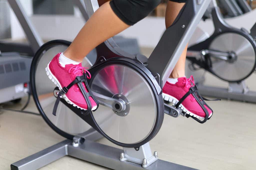 indoor cycling bike with magnetic resistance
